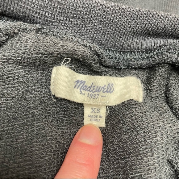 Madewell Je t’aime French I Love You Crewneck Sweatshirt Top in Dark Grey XS - Picture 6 of 9